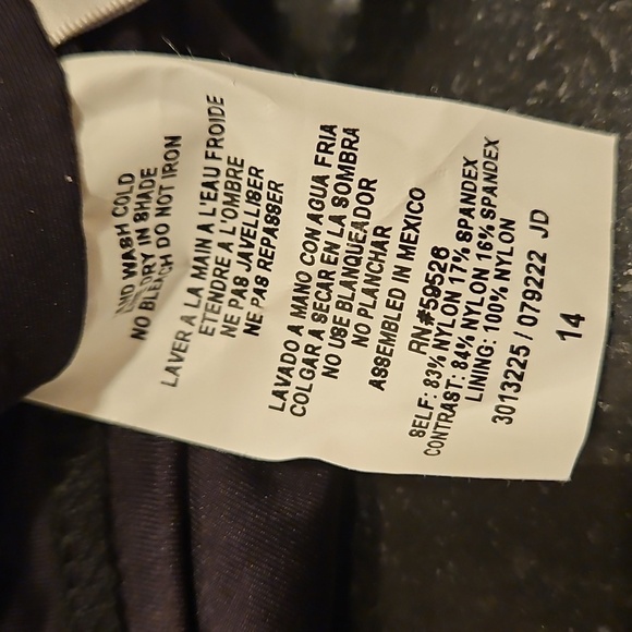 💕TRINA TURK💕 Monaco Solids Off The Shoulder Bandeau Bikini Top ~ Black 14 NWT - Picture 9 of 12